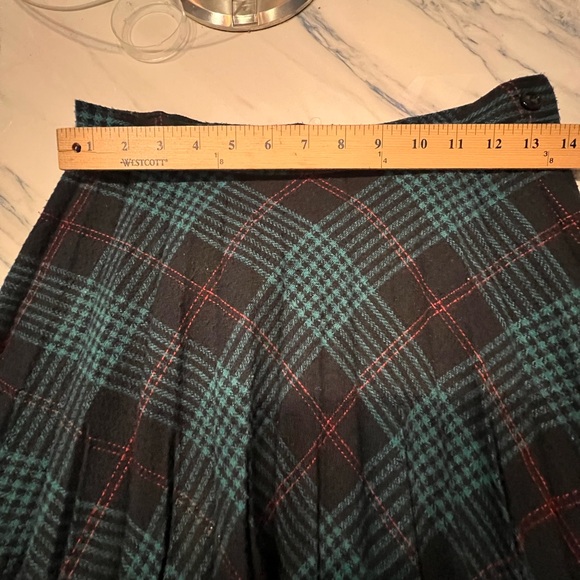 Vintage wool blend Plaid Pleated Skirt iApproximate size Small - Picture 4 of 5